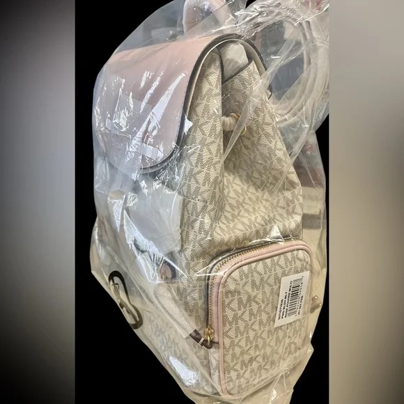 Michael Kors NWT RP $558 Lg Jet Set Backpack Coated Canvas/Polyurethane Michael Kors NWT RP $558 Lg Jet Set Backpack Coated Canvas  main image 2